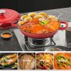 The enamel cast iron soup pot features a circular shower-style lid design and is suitable for various tools, such as ceramic, gas